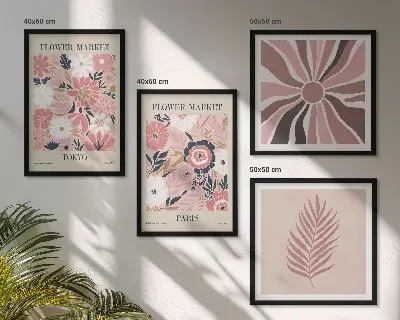 Composizione di 4 quadri con motivi floreali, foglie e geometrie