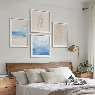 Composizione di 4 quadri motivo foglie con onde nei toni del beige e blu