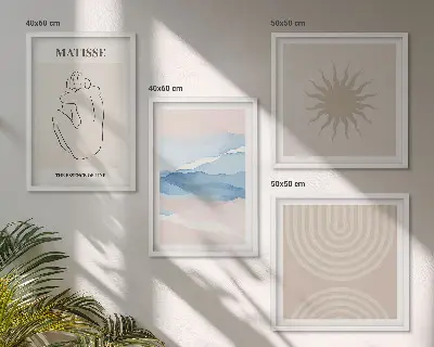 Galleria a parete con linee a onde in colori pastello minimalisti
