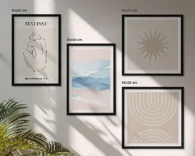 Galleria a parete con linee a onde in colori pastello minimalisti