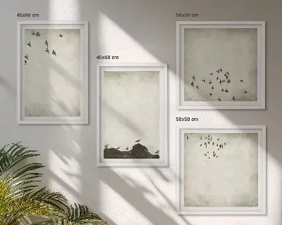 Dipinto minimalista di un uccello con cornice polittico