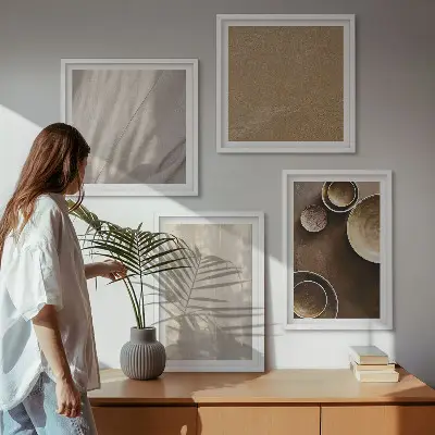 Polittico con cornice strutture, texture e minimalismo