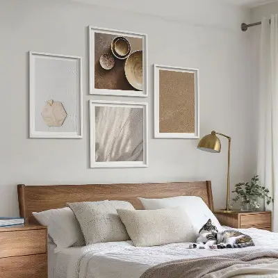 Polittico con cornice con texture calde e minimaliste