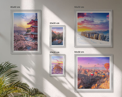 Polittico con cornice montagne e fiori asiatici