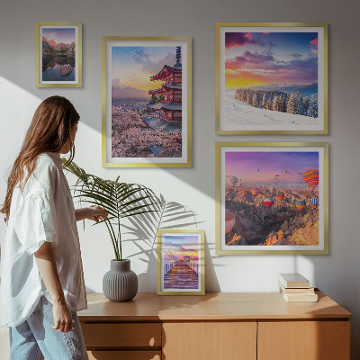 Polittico con cornice montagne e fiori asiatici