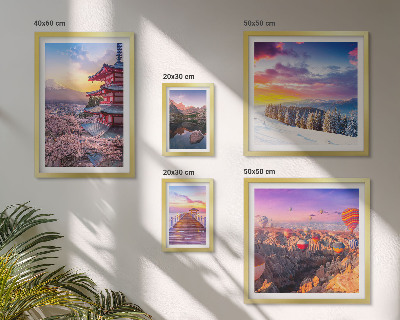 Polittico con cornice montagne e fiori asiatici
