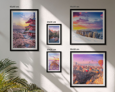Polittico con cornice montagne e fiori asiatici