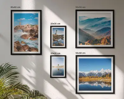 Set di 5 quadri con paesaggi di montagne, mare e fari