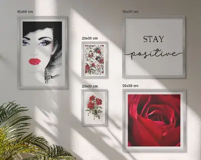 Polittico con cornice ritratti di donne con fiori in stile vintage