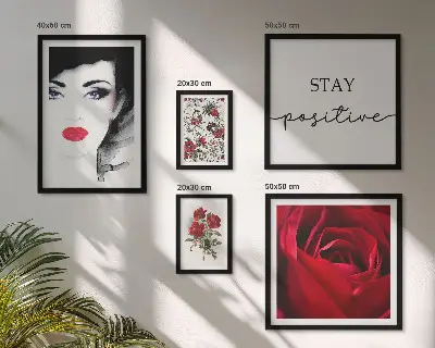 Polittico con cornice ritratti di donne con fiori in stile vintage