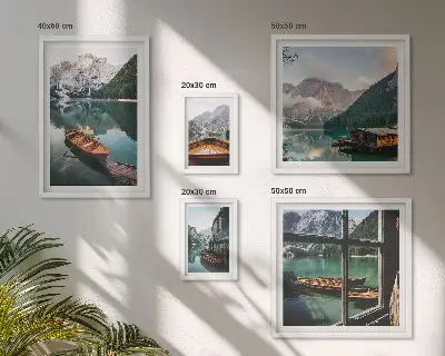 Polittico con cornice raffigurante laghi, montagne, barche e paesaggi