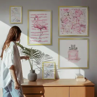 Set di quadri incorniciati con eleganti dettagli rosa e fiori di fenicottero