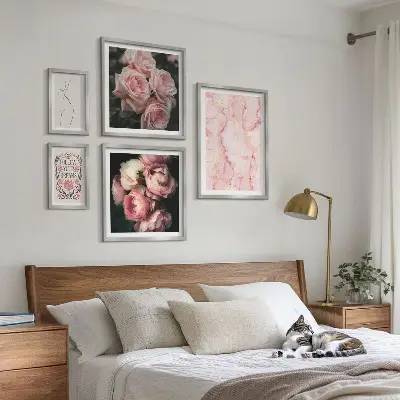 Set di 5 quadri con fiori rosa in stile boho