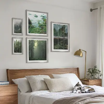 Set di 5 quadri con paesaggi verdi, foreste e vegetazione
