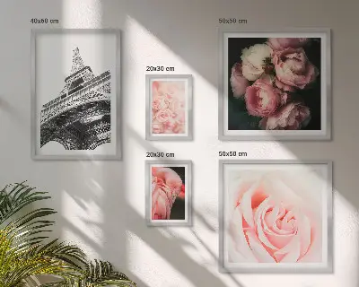 Polittico con cornice decorazione con rose e Torre Eiffel in stile romantico