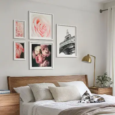 Polittico con cornice decorazione con rose e Torre Eiffel in stile romantico