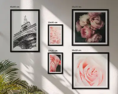 Polittico con cornice decorazione con rose e Torre Eiffel in stile romantico