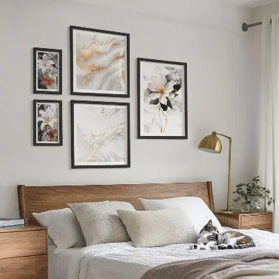 Polittico con cornice fiori di marmo con design elegante