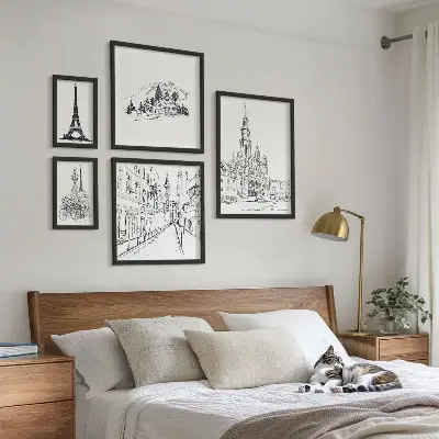Set di quadri incorniciati con illustrazioni architettoniche eleganti