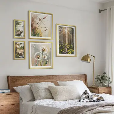 Polittico con cornice paesaggi forestali con natura e pace