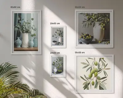 Set di quadri incorniciati con olive verdi in un vaso decorativo
