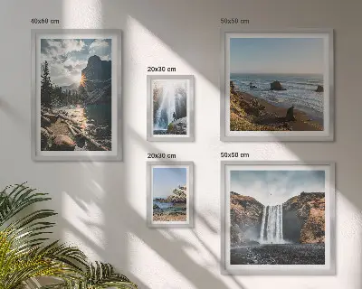 Polittico con cornice con stampa di paesaggi, cascate e spiagge