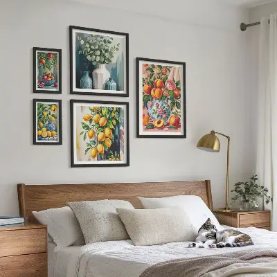 Set di quadri incorniciati con composizioni floreali fruttate