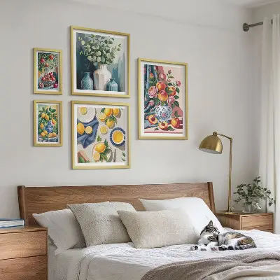 Set di 5 quadri con composizioni floreali e fruttate