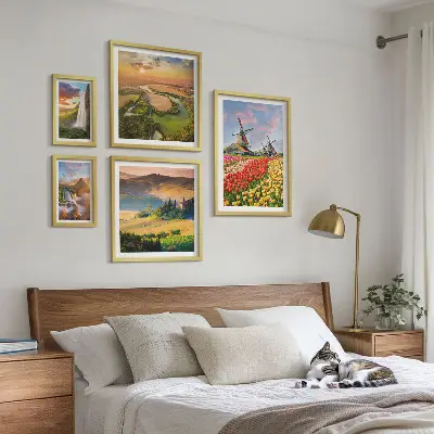 Set di quadri incorniciati con paesaggi naturali, cascate e mulini a vento