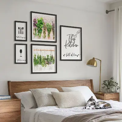 Accessori per erbe aromatiche da cucina con cornice polittico