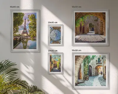 Incantevoli scorci di città europee quadro polittico completo di cornice