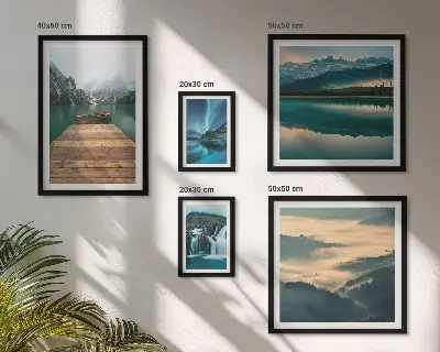 Set di 5 quadri con paesaggi di cascate e montagne