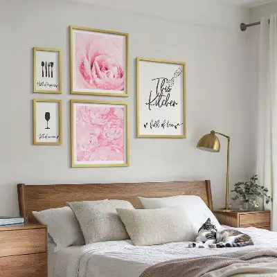 Set di 5 quadri con ispirazioni per la cucina, rose e accessori
