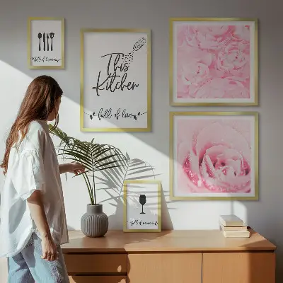 Set di 5 quadri con ispirazioni per la cucina, rose e accessori