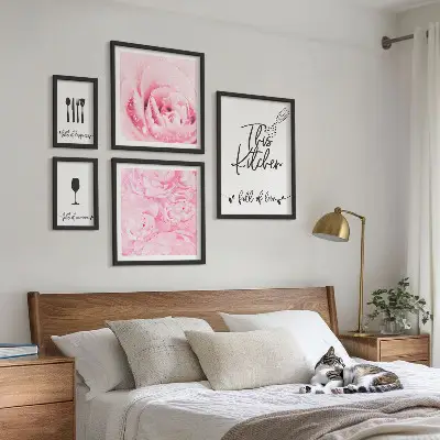 Set di 5 quadri con ispirazioni per la cucina, rose e accessori
