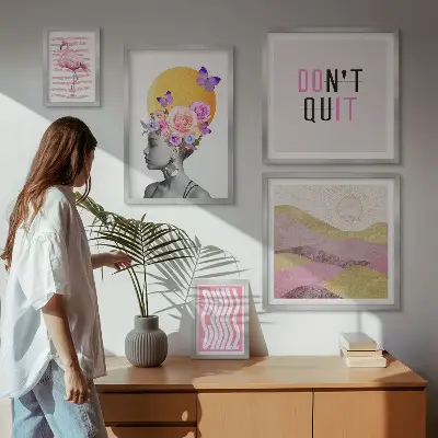 Set di quadri incorniciati con motivi floreali in stile boho