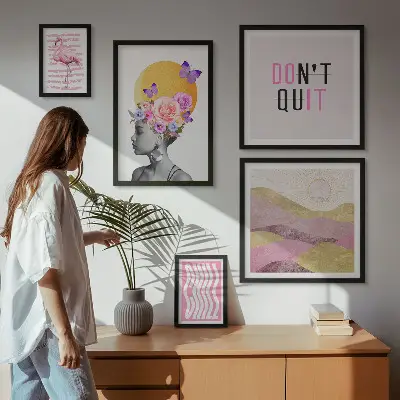 Set di quadri incorniciati con motivi floreali in stile boho
