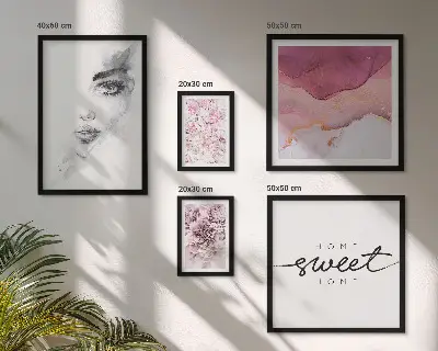 Polittico con cornice ritratti di donne e fiori a pastello