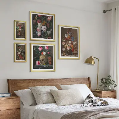 Set di quadri incorniciati con composizioni floreali classiche