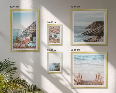 Set di 5 quadri con paesaggi di città italiane, spiagge e scene di relax