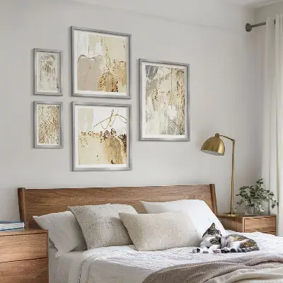 Set di quadri incorniciati con composizioni astratte minimaliste