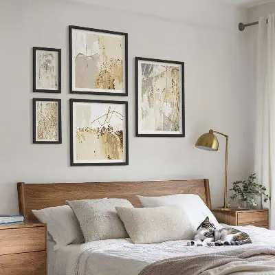 Set di quadri incorniciati con composizioni astratte minimaliste
