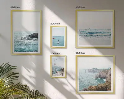 Set di quadri incorniciati con stampe di tranquilli panorami marini, spiagge e scogliere