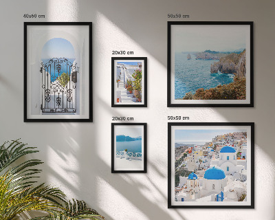 Polittico con cornice case sul mare blu di Santorini