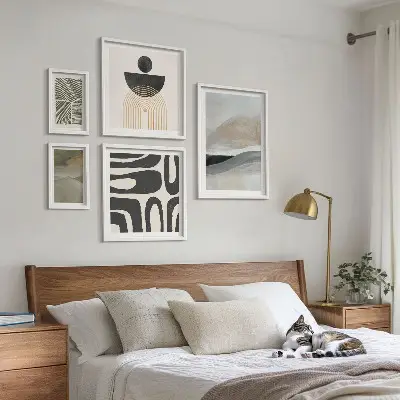 Set di quadri incorniciati con motivi astratti a colori