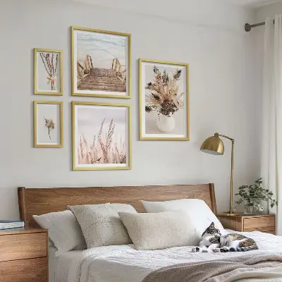 Polittico con cornice con stampa di eleganti piante secche e acqua