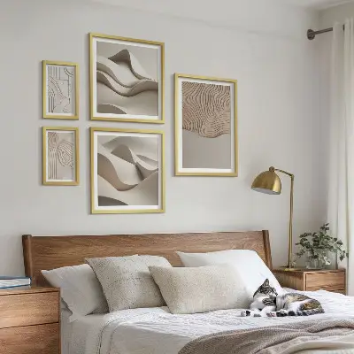 Set di 5 quadri con motivi astratti sui toni del beige