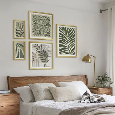 Set di quadri incorniciati con motivi di piante moderne