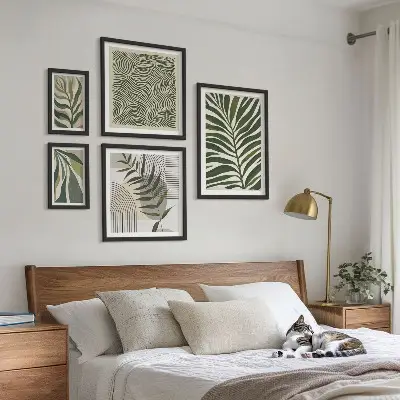 Set di quadri incorniciati con motivi di piante moderne