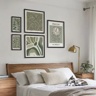 Set di 5 quadri con forme vegetali astratte in stile boho